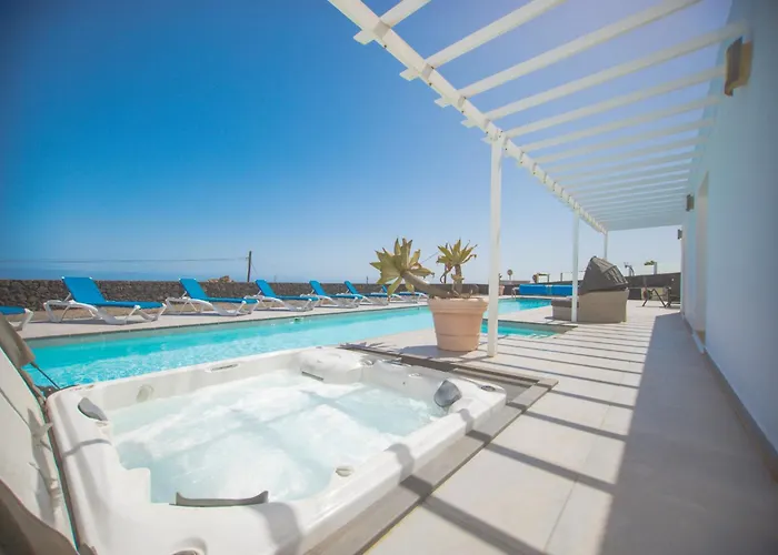 Casa With A Private 25 Meter Heated Pool