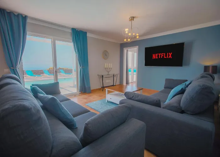 Σπίτι διακοπών Casa With A Private 25 Meter Heated Pool *