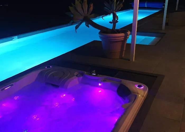 Casa With A Private 25 Meter Heated Pool 別荘