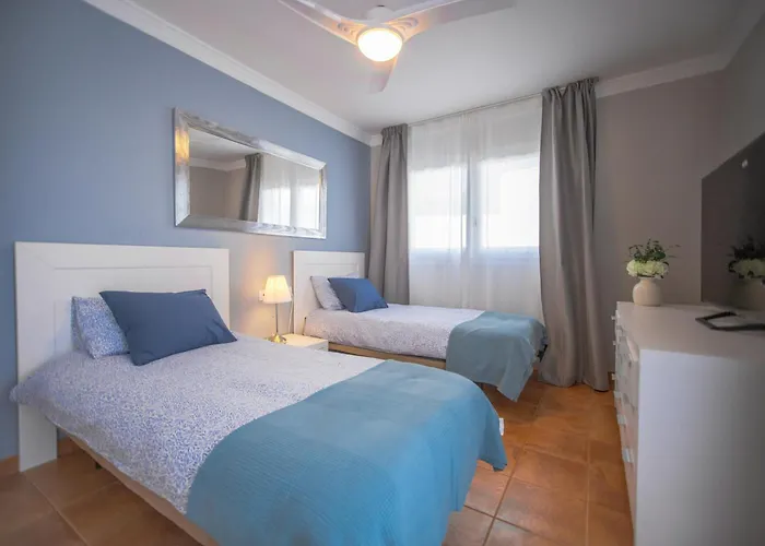 بيت للعطل Casa With A Private 25 Meter Heated Pool *