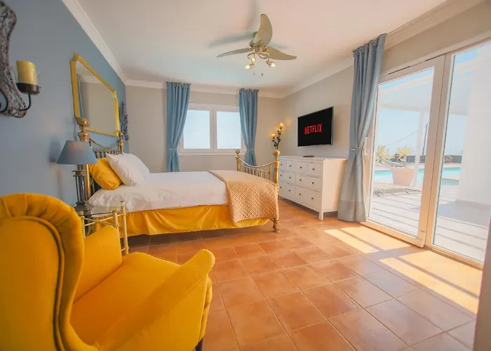 بيت للعطل Casa With A Private 25 Meter Heated Pool