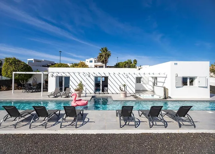 Casa With A Private 25 Meter Heated Pool Conil